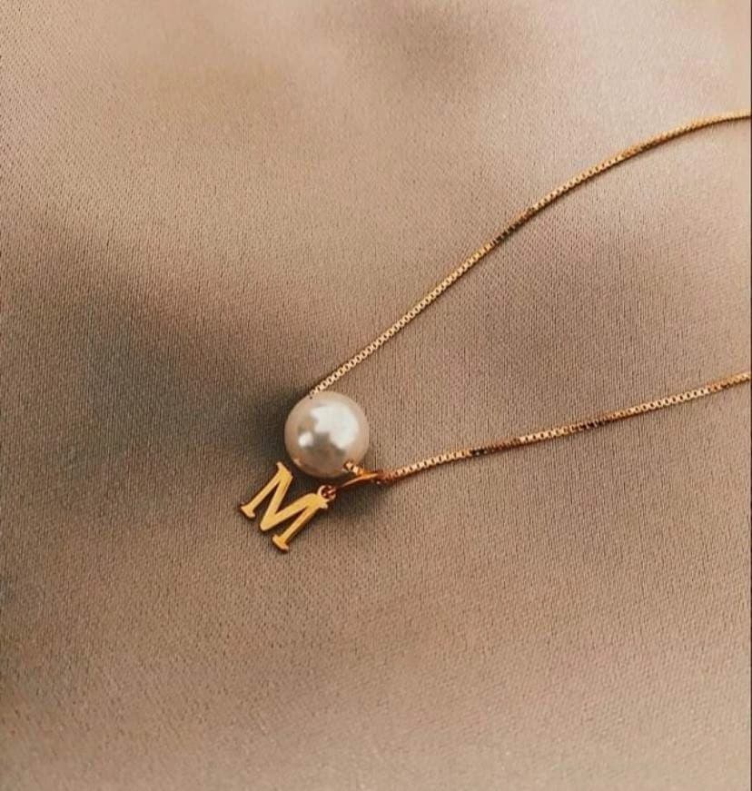 Ogrlica biser sa slovom